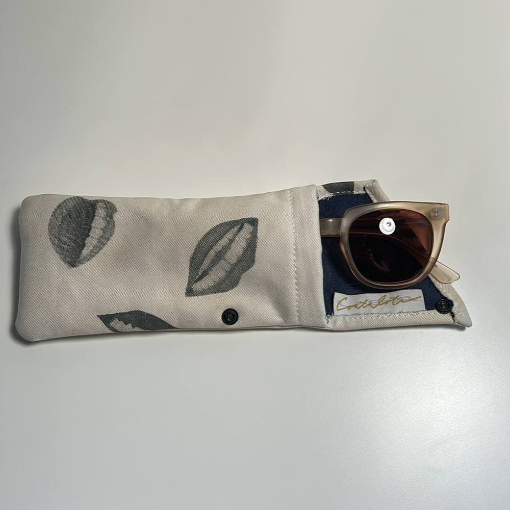 EUC Costalots Unisex Cousins Shades Sunglasses